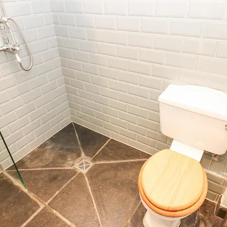 The Barn At Amelia's Kitchen Скиптон